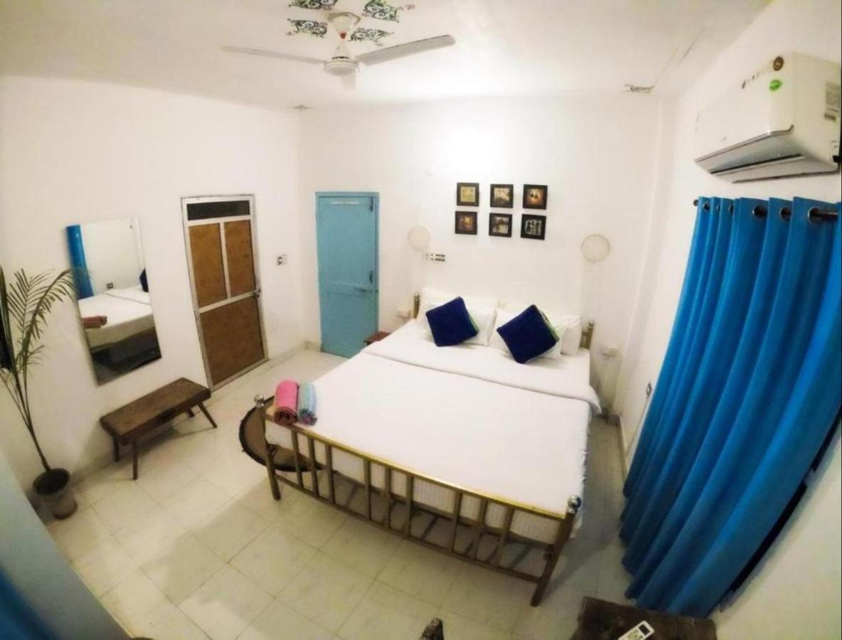 The Hostel Crown Udaipur Luaran gambar